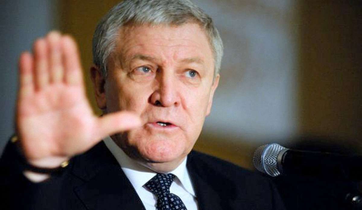 Порошенко відкликав посла України в Білорусі