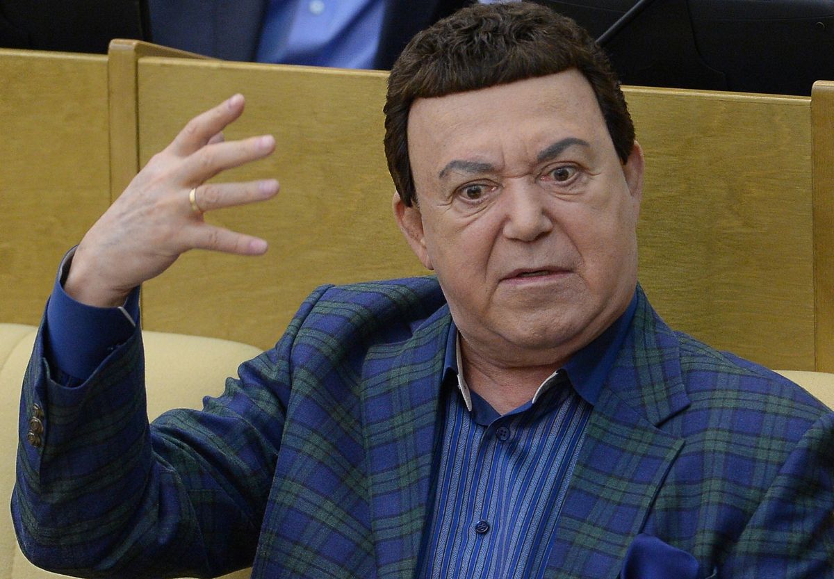Кобзон поскаржився на санкції
