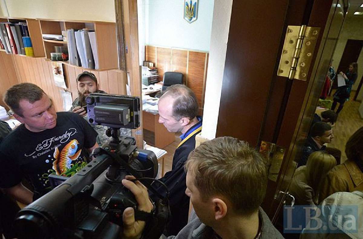 Розгляд справи екс-беркутівця Добровольського відклали на місяць