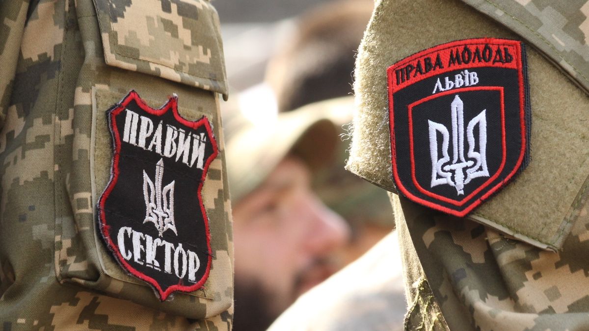 У Львові «Правий сектор» завадив громадським активістам провести марш за соціальні права 