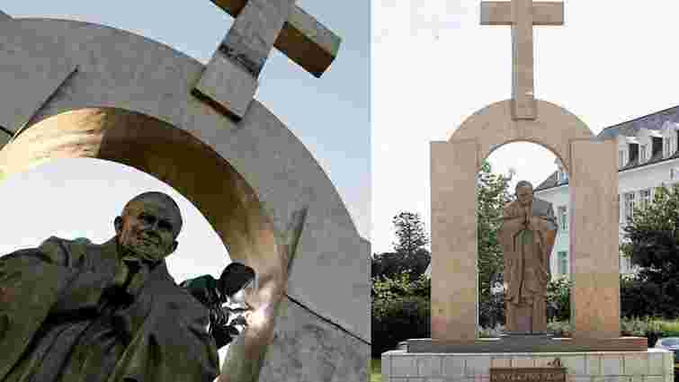 Французький суд постановив демонтувати пам'ятник Івану-Павлу II