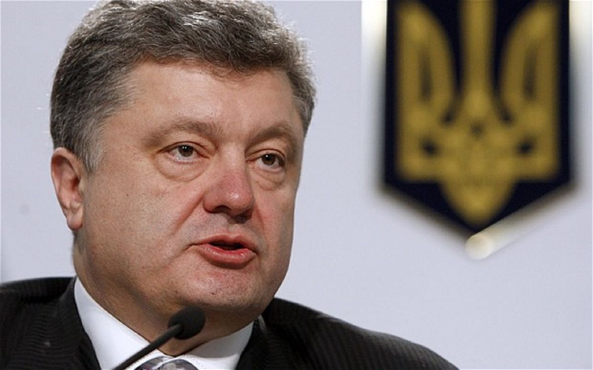 Порошенко: на Донбасі зосереджено понад 40 тис. бойовиків
