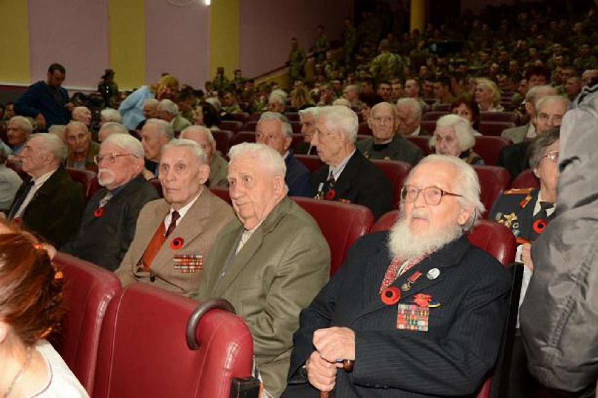 У Львові почесними грамотами нагородили ветеранів