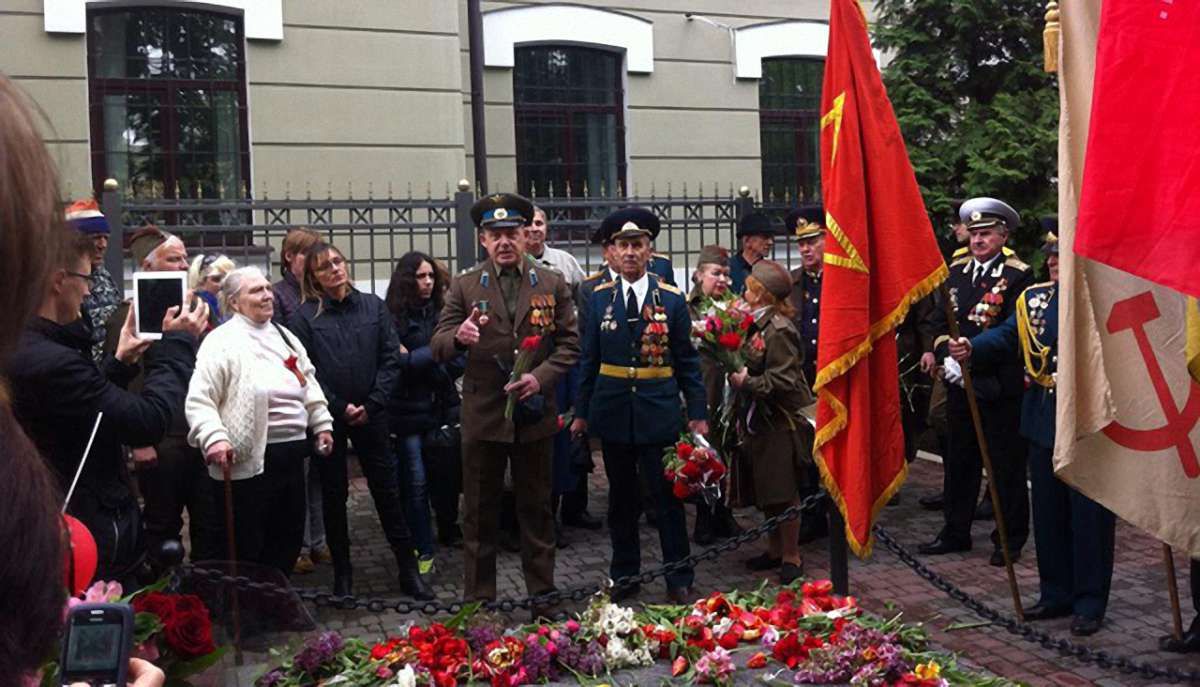 На мітингу комуністів у Харкові конфлікт ледь не перетворився на бійку