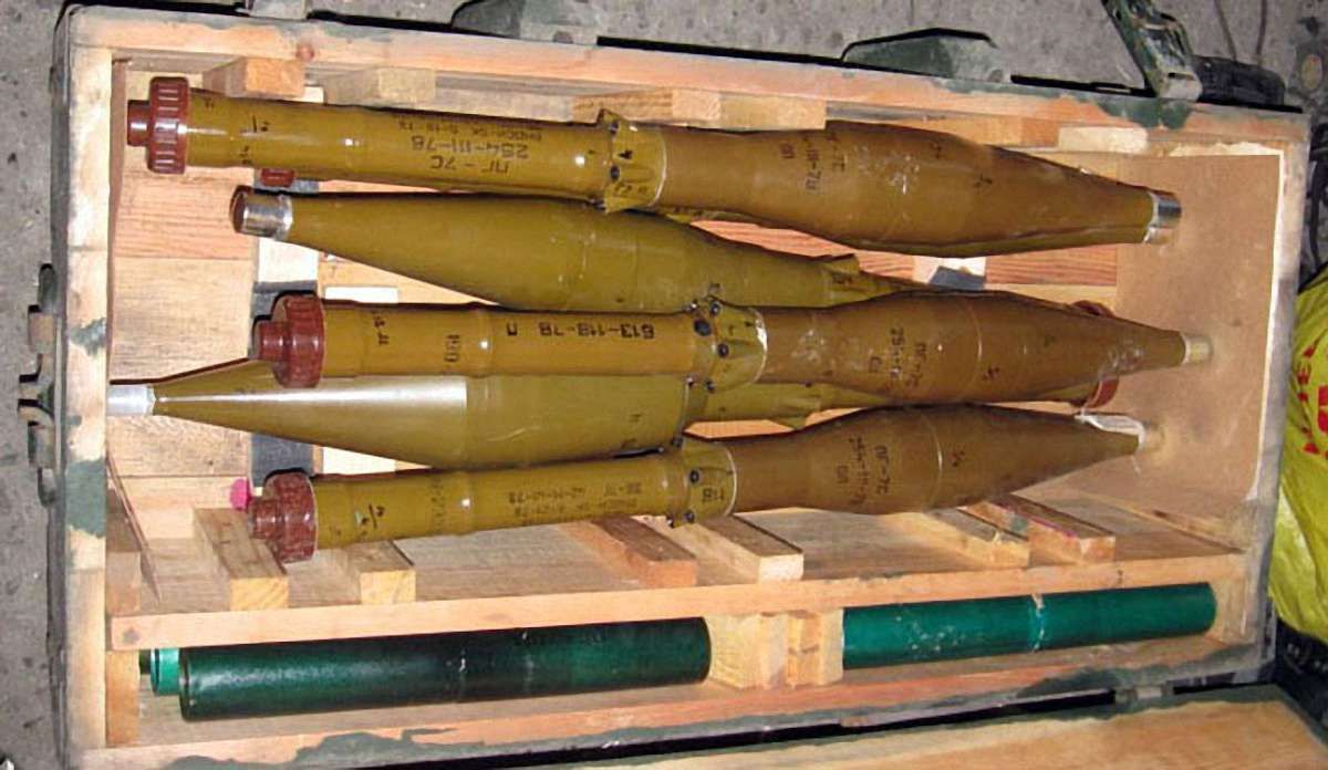 У Красноармійську виявили великий склад зброї