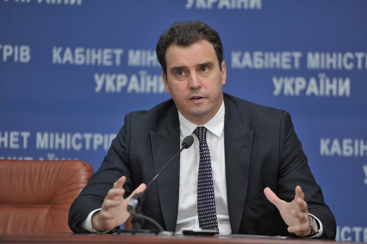 Міністр економічного розвитку шукає гроші на зарплату чиновникам