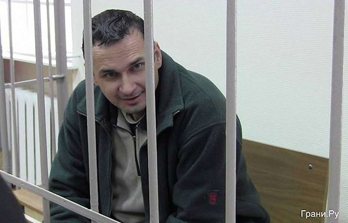 В Україні провели акцію солідарності з Олегом Сенцовим