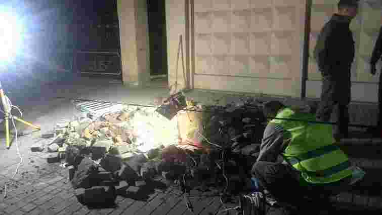 В Одесі терористи намагалися вибухом знищити комунікаційний колодязь 