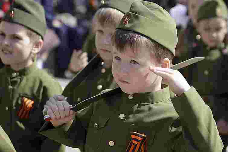 У Ростові-на-Дону пройшов «Парад дитячих військ»