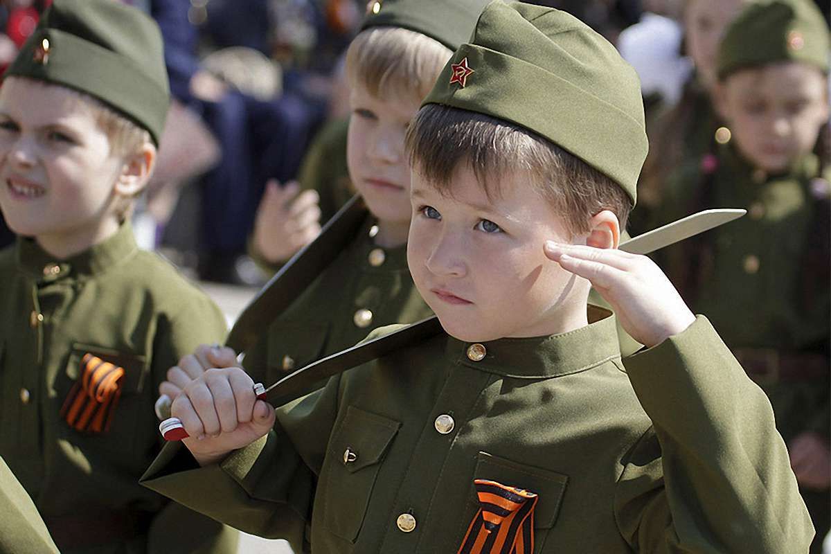 У Ростові-на-Дону пройшов «Парад дитячих військ»