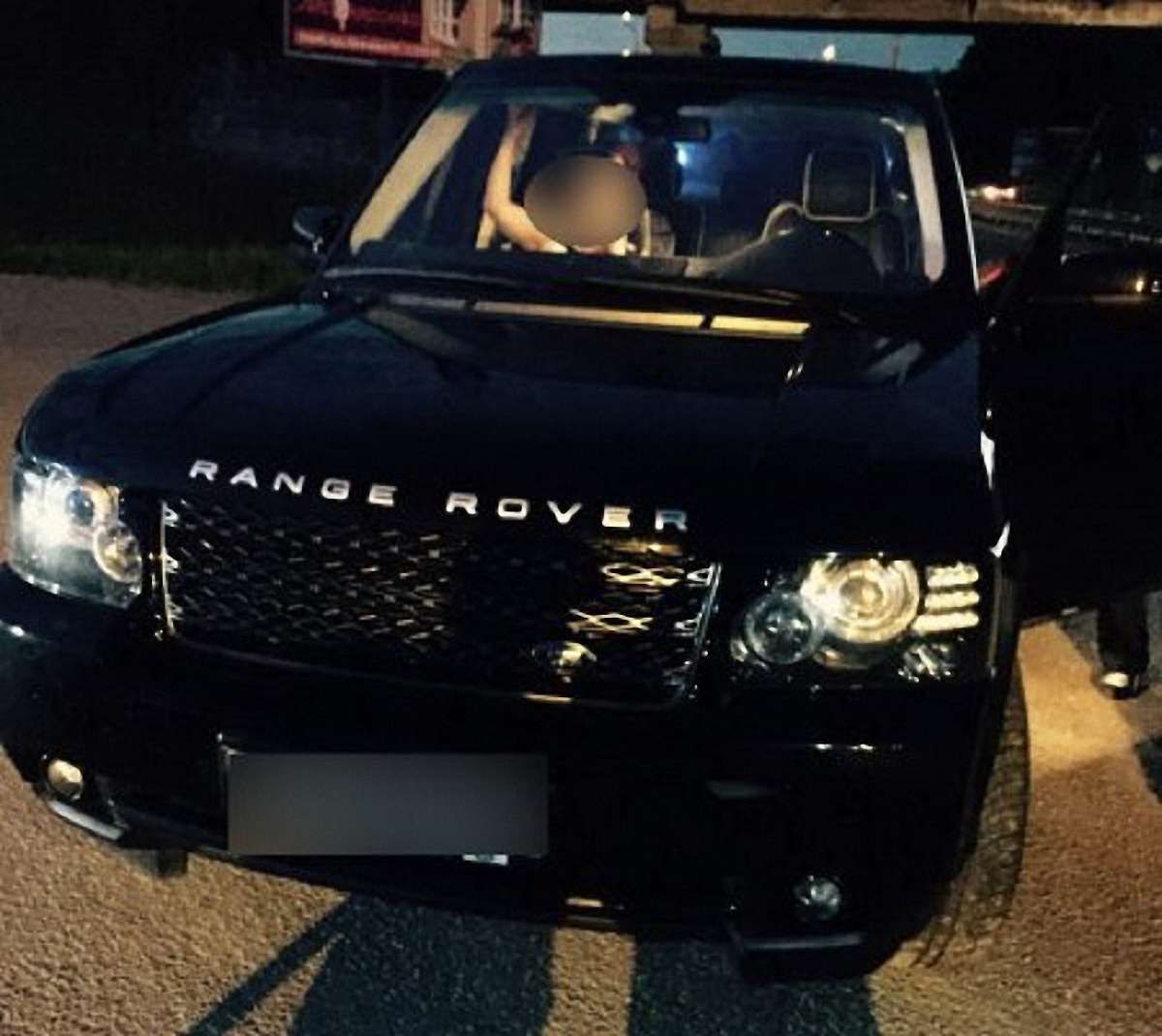 У Стрию працівники ДАІ затримали викрадений у Києві Land Rover