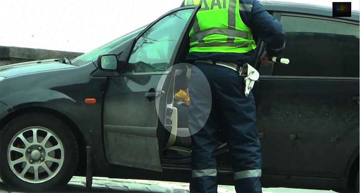 П'яний водій звинуватив інспекторів ДАІ в отриманні $50 хабара 