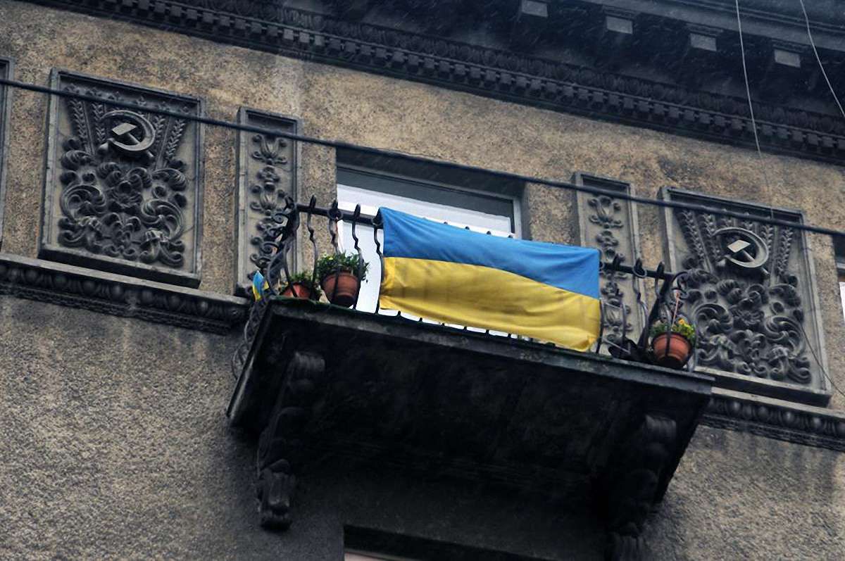 У Львові демонтують всі комуністичні символи