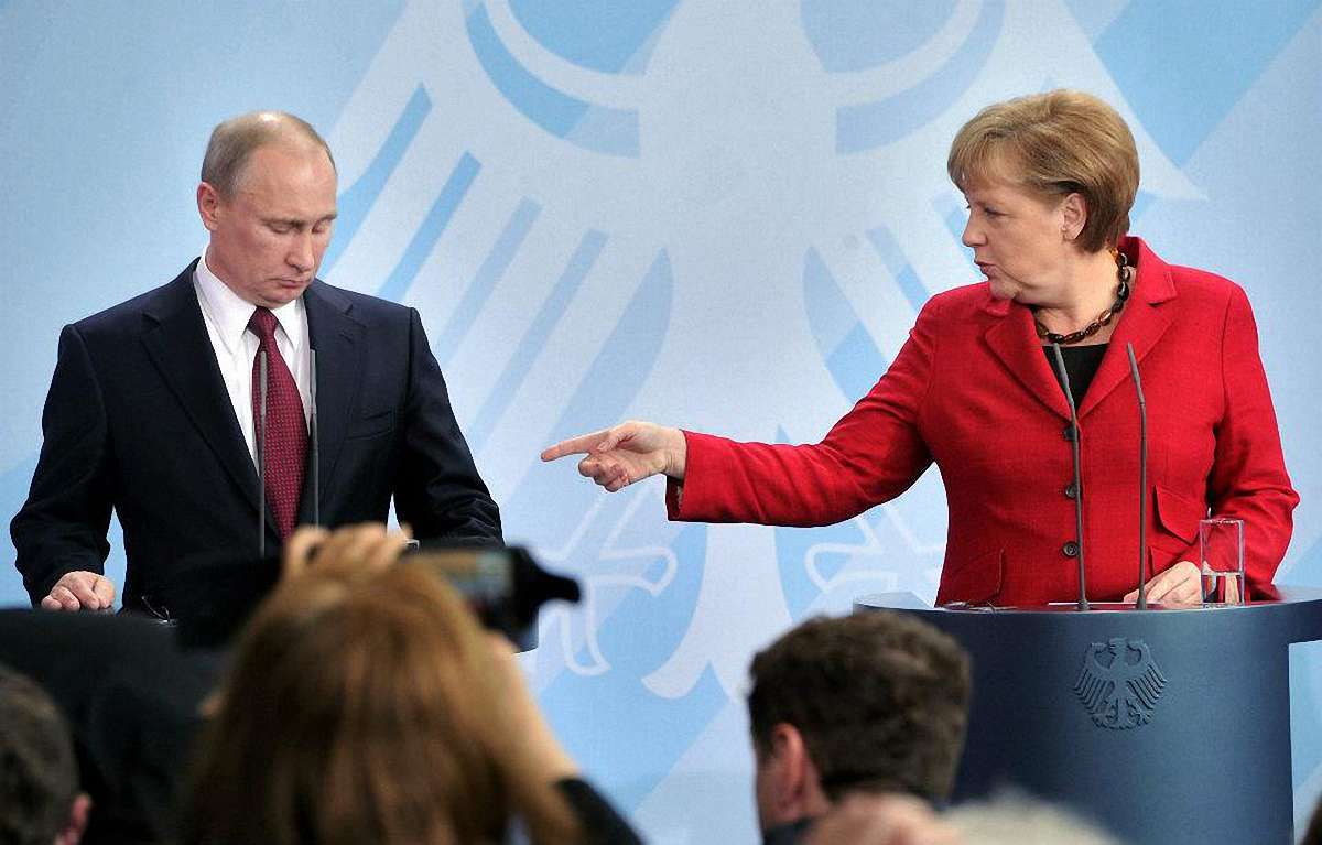Меркель: Повернення Росії в G8 поки що неможливе