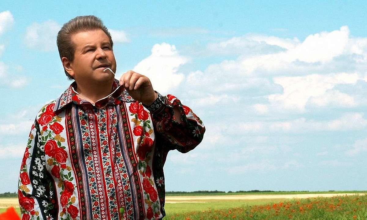 Михайло Поплавський розпродує власну мережу АЗС