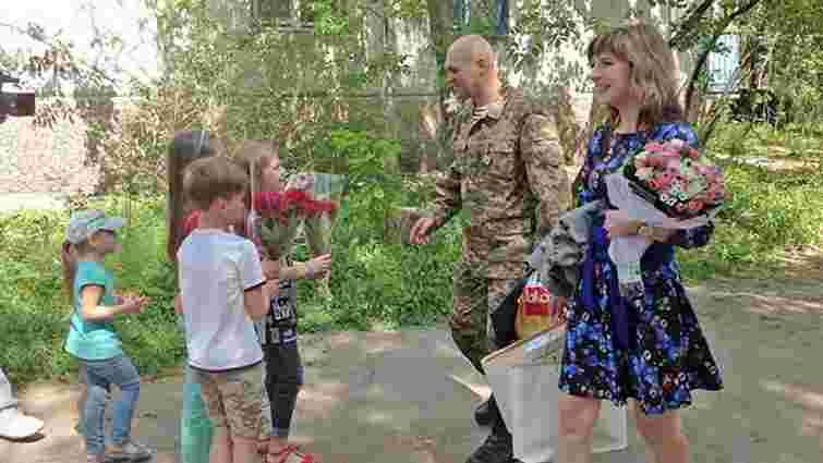 Командир «кіборгів» розказав, що за зраду України йому обіцяли квартиру і звання полковника