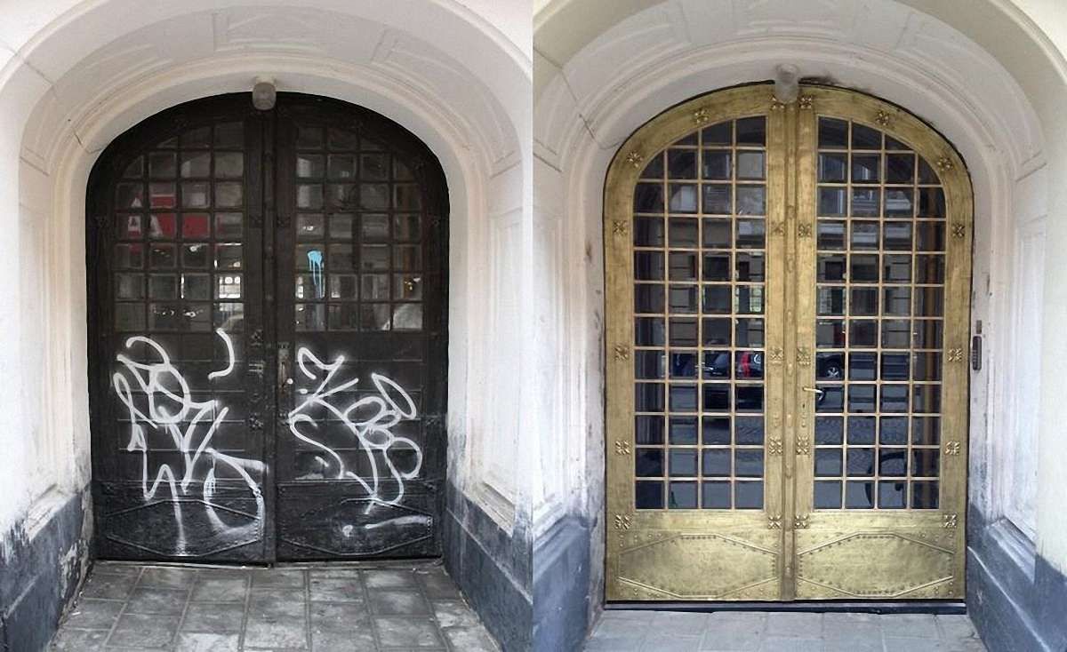 На вул. Пекарській у Львові відреставрували унікальну браму