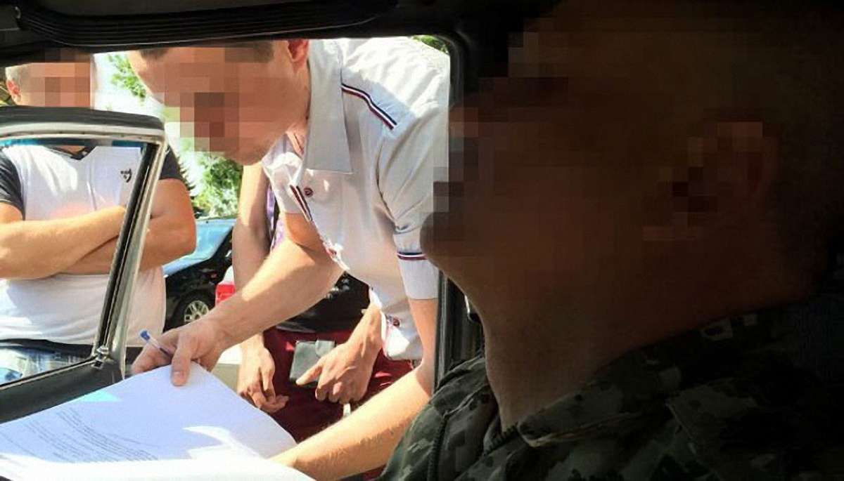 Військового комісара Одеської області зловили на хабарі, - СБУ