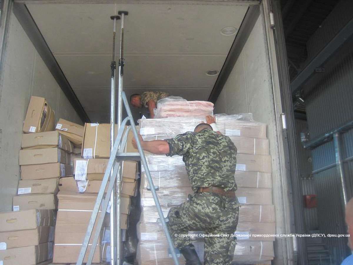 Прикордонники викрили контрабандний канал постачання м’яса бойовикам з Росії