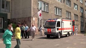 Львівська мерія передала автомобіль «швидкої» для військових