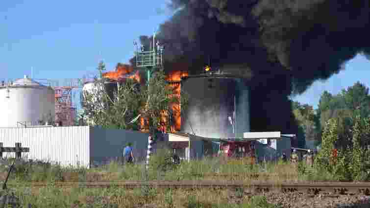 Внаслідок пожежі на нафтобазі «БРСМ-нафта» загинула людина, ще п'ятеро постраждали (відео)