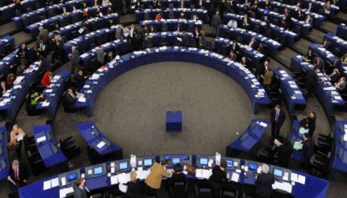 Росія перестала бути стратегічним партнером ЄС, - резолюція Європарламенту