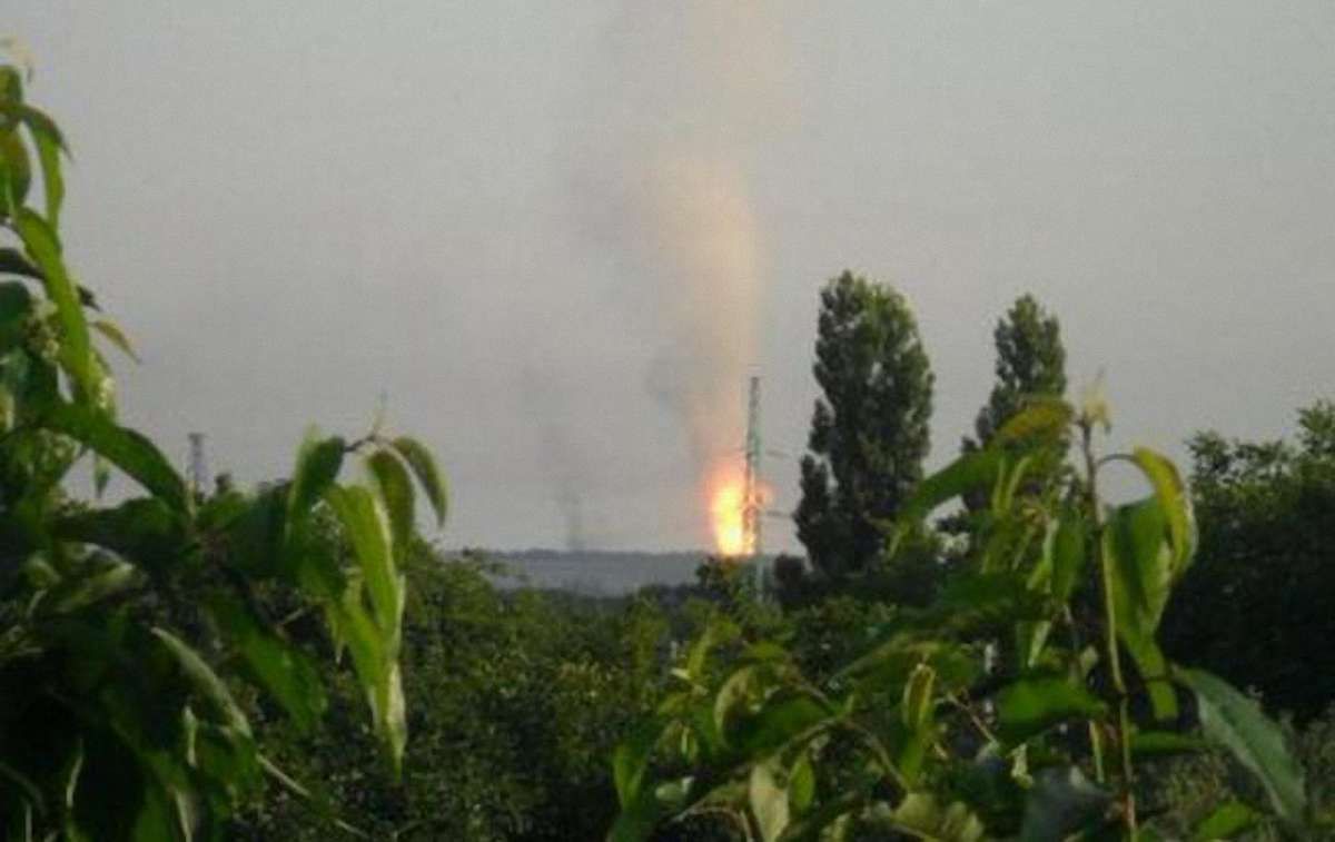 Поблизу Авдіївки спалахнув газопровід в результаті мінометного обстрілу, – МВС