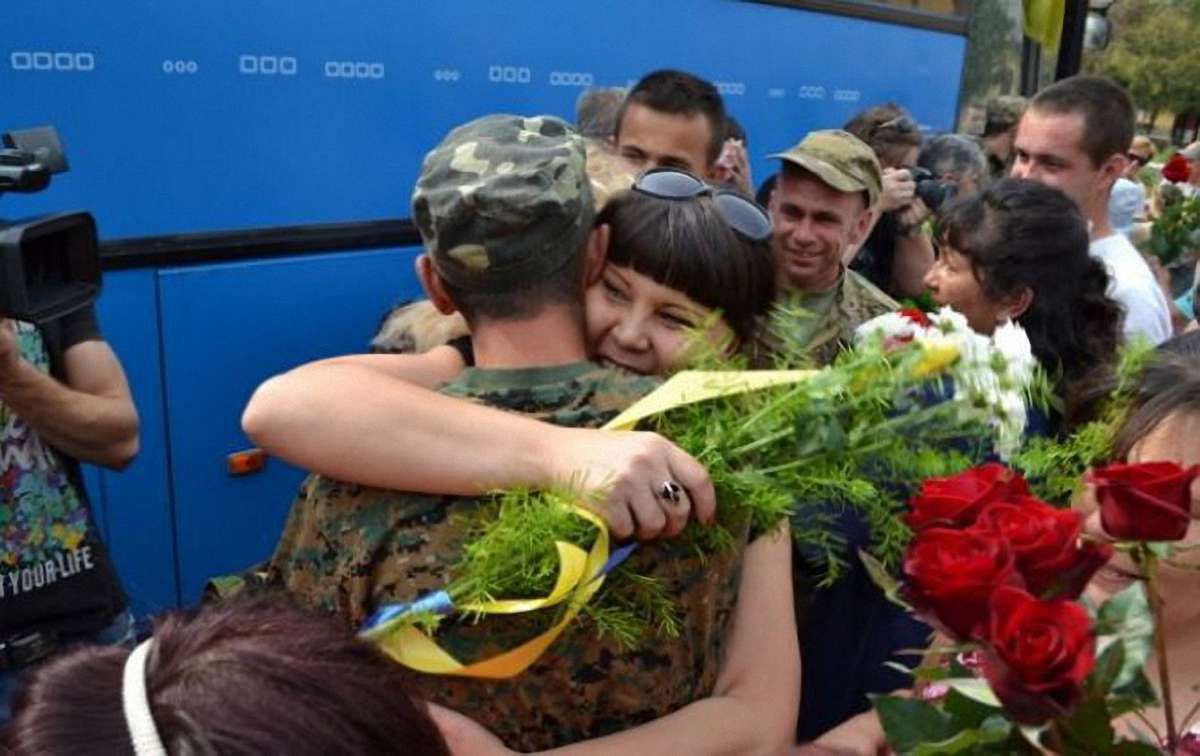 Порошенко оголосив про часткову демобілізацію