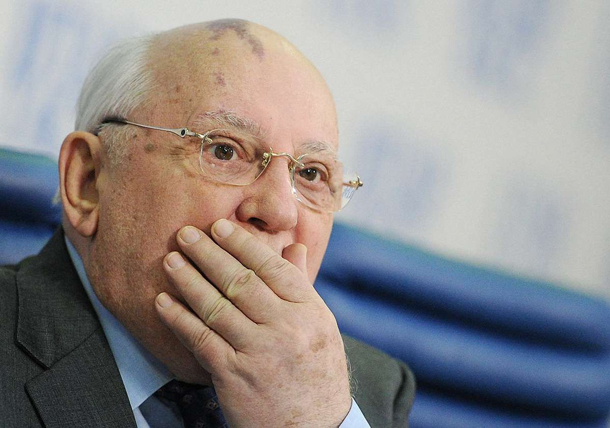 Проурядові депутати Держдуми Росії вимагають суду над Горбачовим