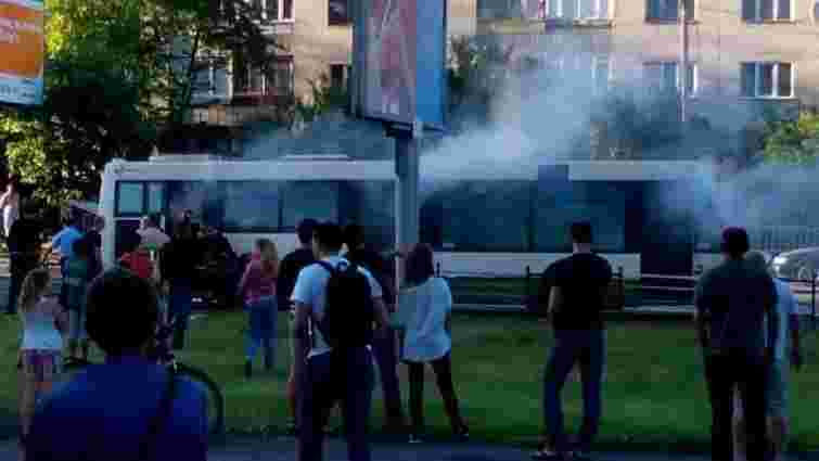 У Львові під час руху загорівся автобус №31: обійшлося без жертв