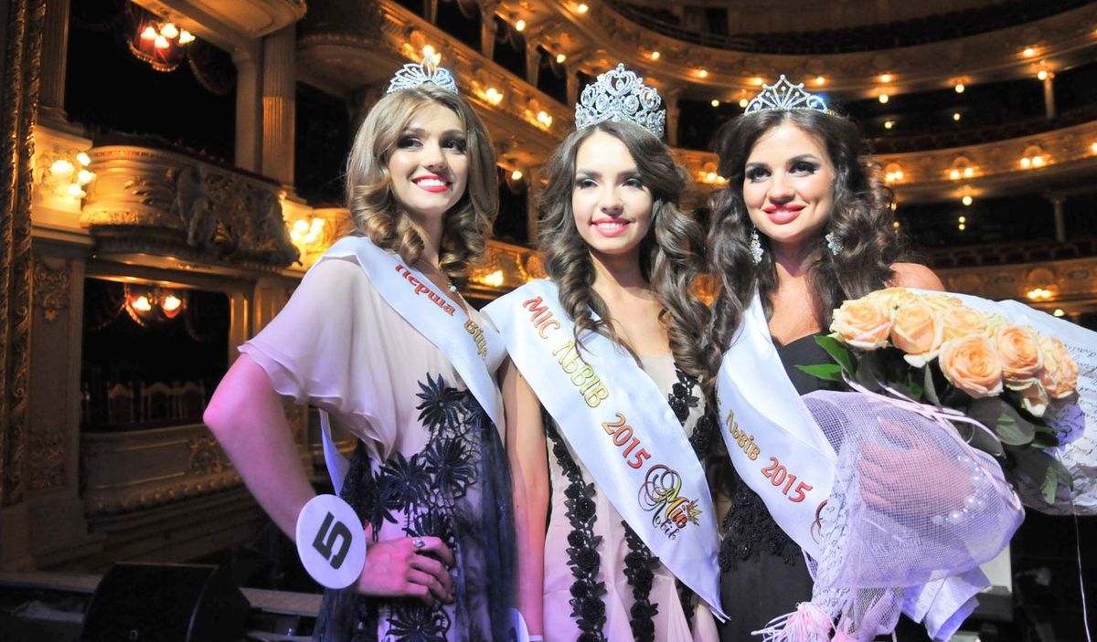 «Міс Львова 2015» стала 17-річна студентка «Львівської політехніки»