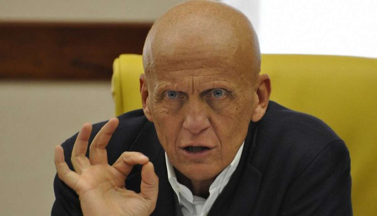 ФФУ продовжила контракт з П'єрлуїджі Колліною ще на 4 роки