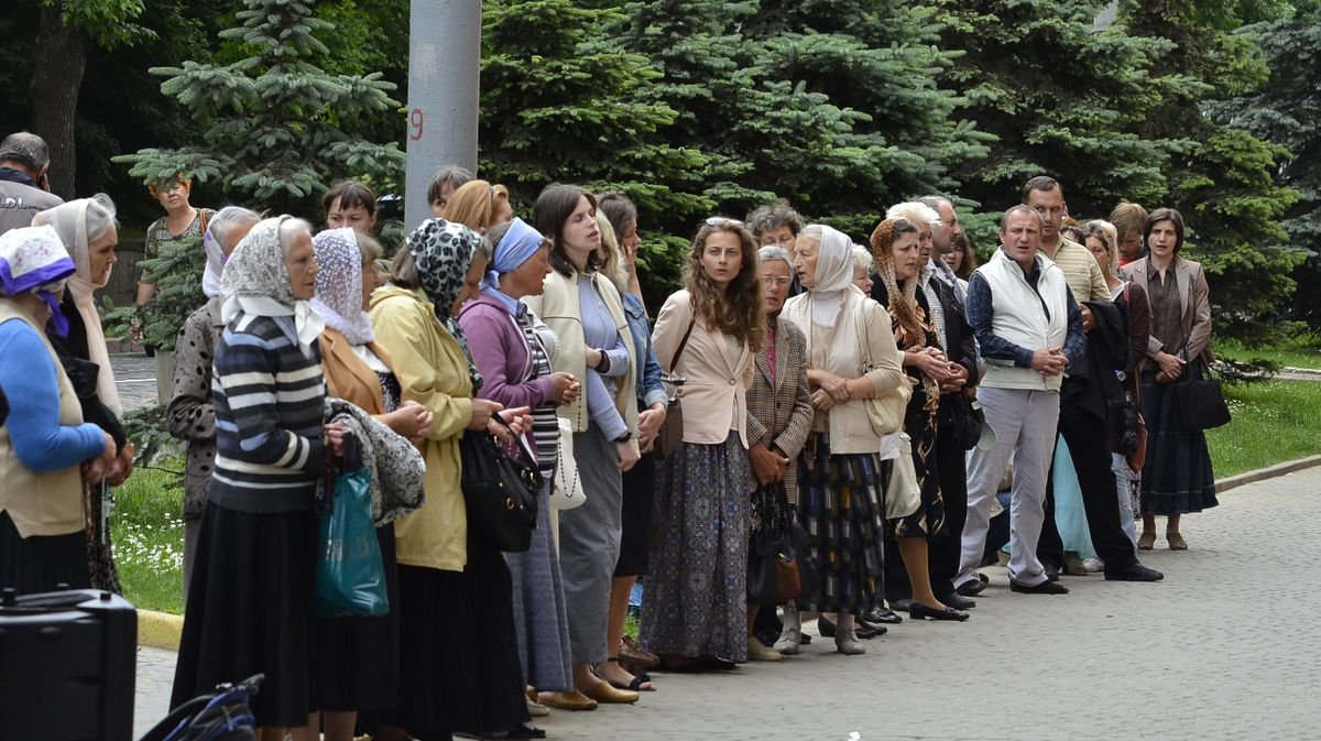 У Львові «догналіти» пікетують управління СБУ