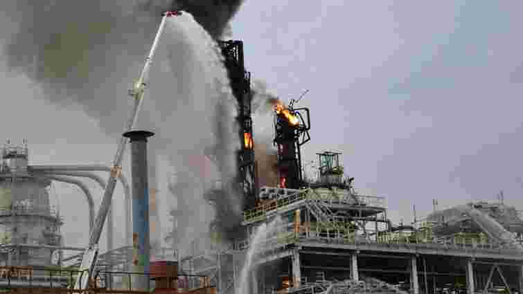 У Росії спалахнула пожежа на заводі «Роснефти»