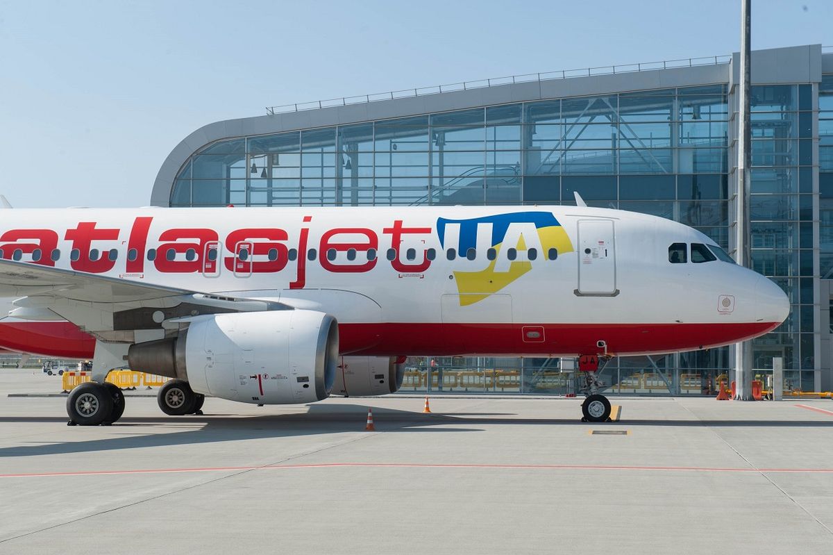 Лоукост Atlasjet може втратити дозвіл на  внутрішні українські рейси