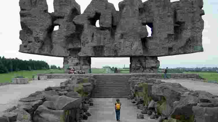За зневагу до пам'ятника євреям українського студента відрахували з навчання у Польщі