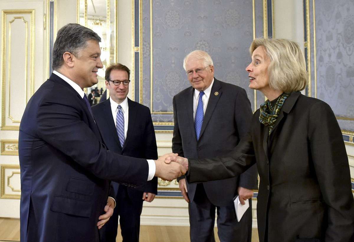 Порошенко провів зустріч з делегацією Конгресу США