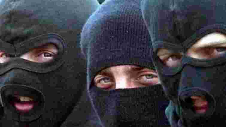 Порошенко має намір заборонити носіння балаклав у мирних місцях