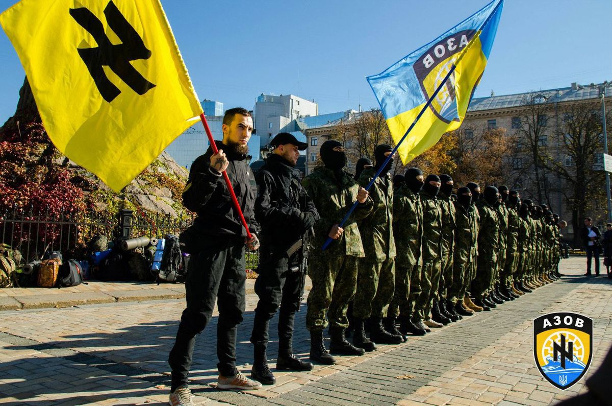 Полк «Азов» відхрестився від «маршу Святослава», який організовує «Правий сектор»