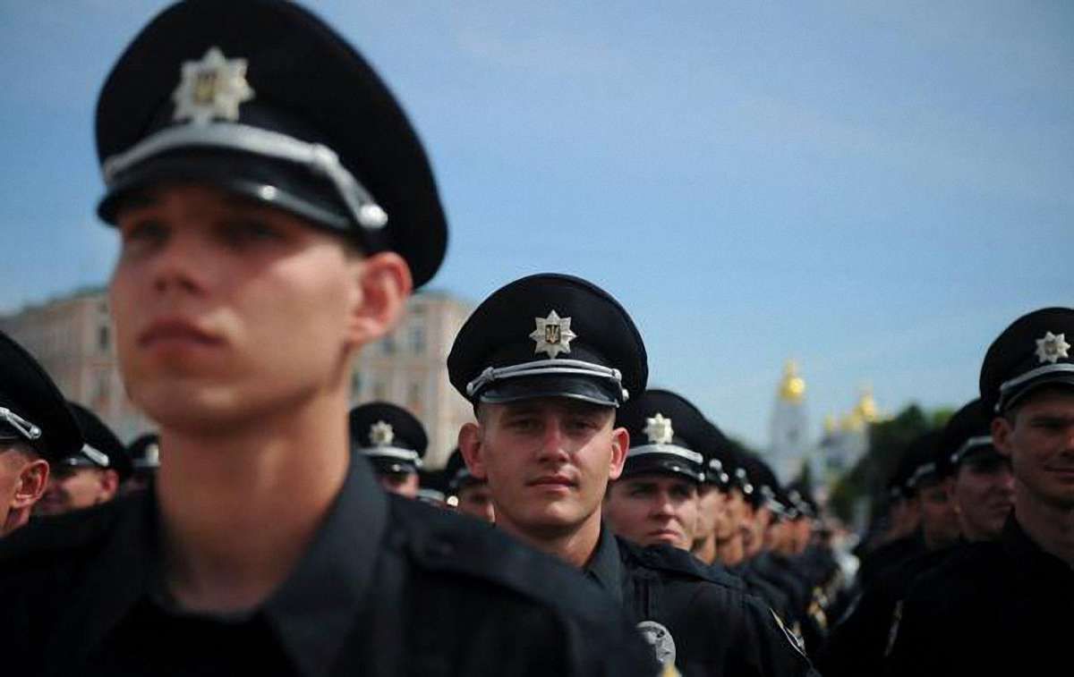 Громадяни можуть вільно знімати дії нових поліцейських на відео, - Геращенко