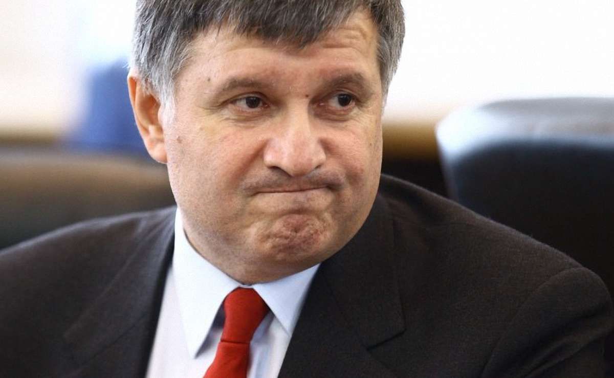 Аваков звільнив 625 працівників ДАІ в Донецькій області
