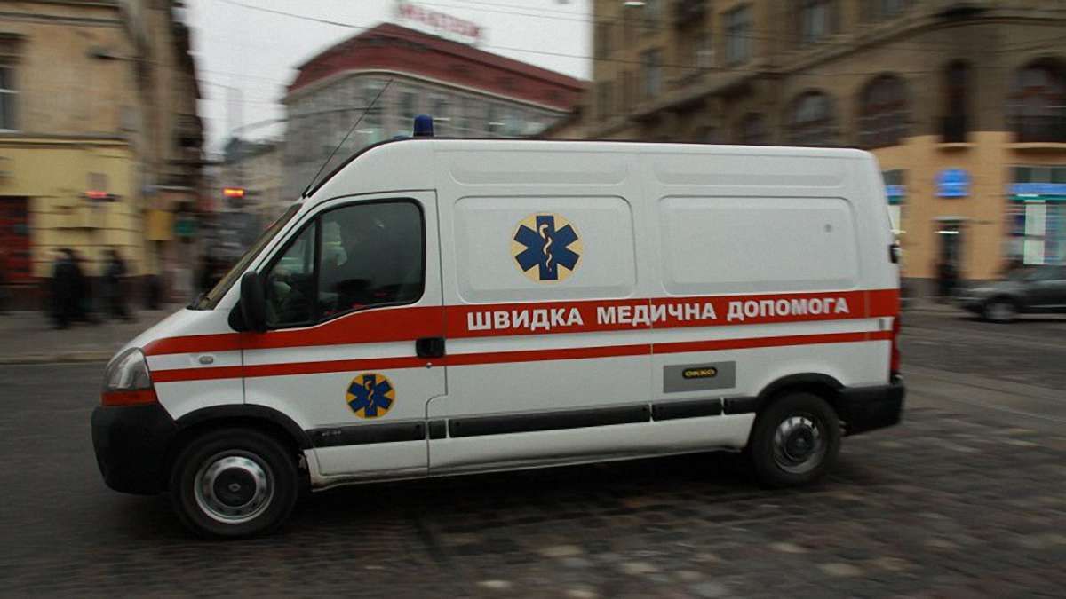 Немовля вижило після падіння з багатоповерхівки у Дрогобичі