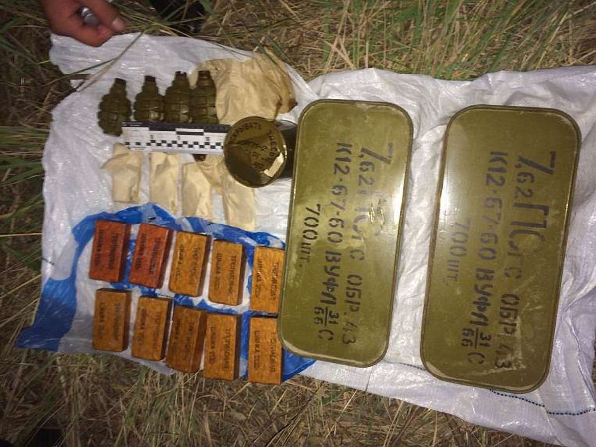 СБУ виявила в Києві схованку з гранатами і вибухівкою