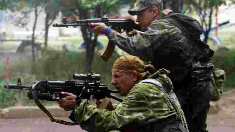 На Луганщині бойовики обстріляли «КамАЗ» з українськими військовими