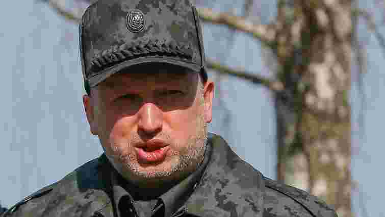 Турчинов порадив російським окупантам забратися з Криму