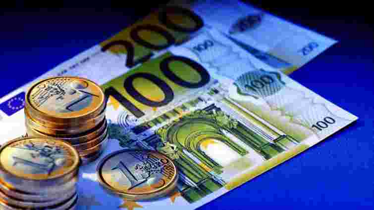Євро зміцнює курс на тлі позитивних новин з Греції