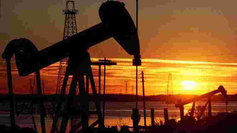  У разі зняття санкцій з Ірану, нафта може подешевшати до $35 за барель 