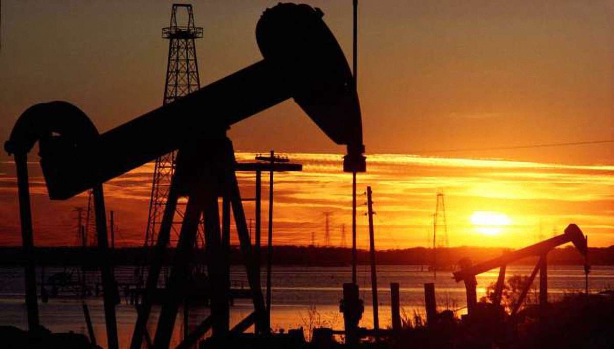  У разі зняття санкцій з Ірану, нафта може подешевшати до $35 за барель 