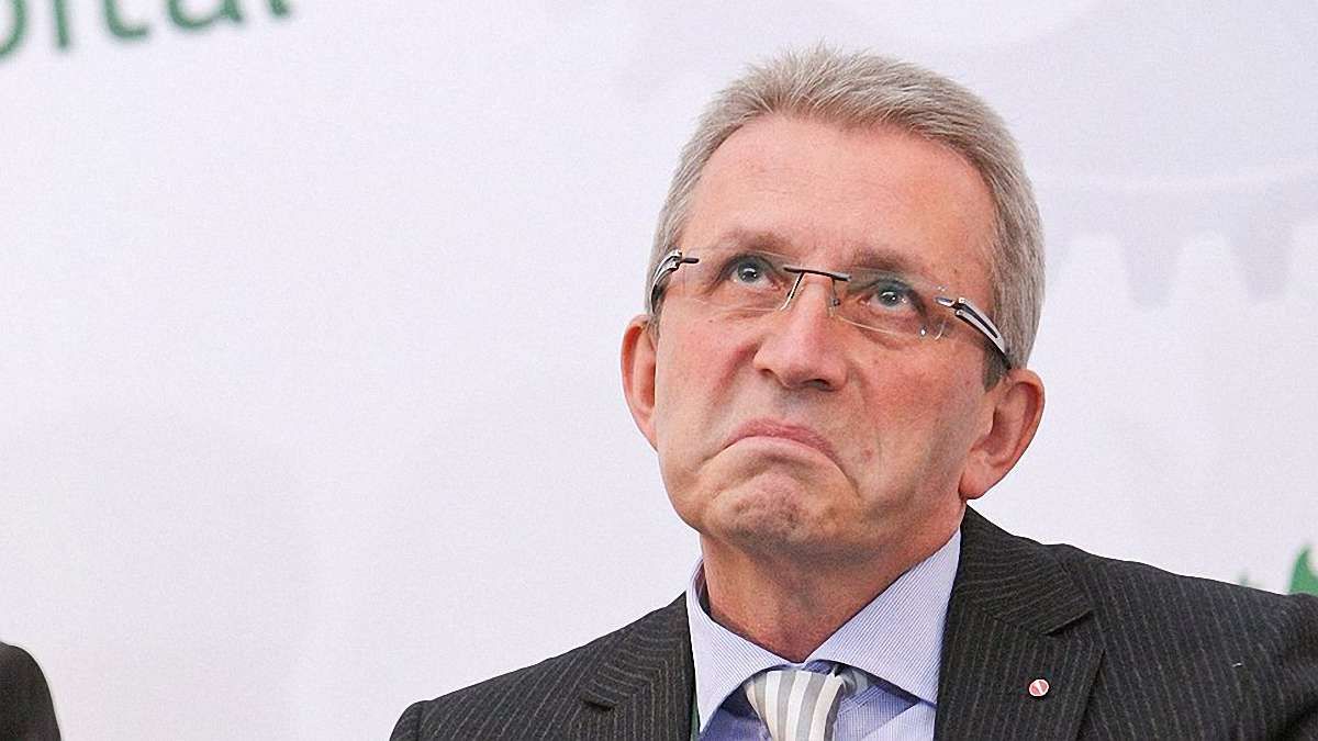 Генпрокуратура попросила Німеччину видати банкіра - спільника Курченка