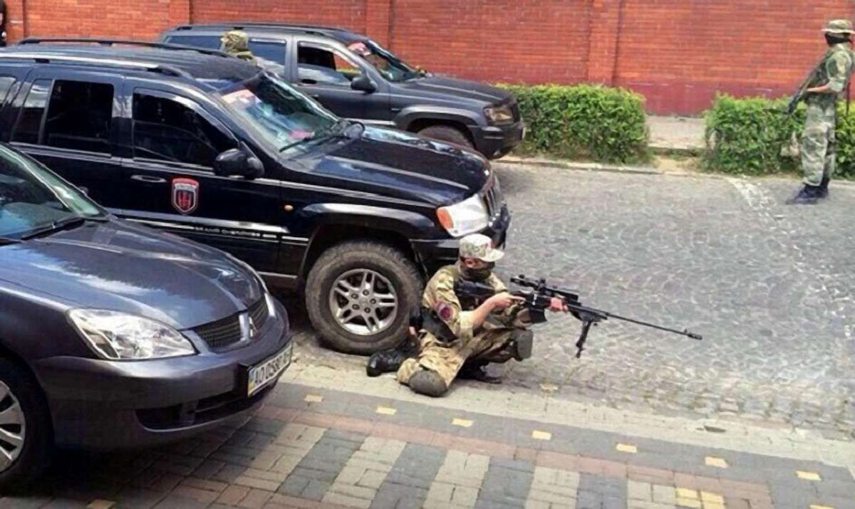 Двоє бійців ПС під Мукачевим взяли в заручники 6-річного хлопчика